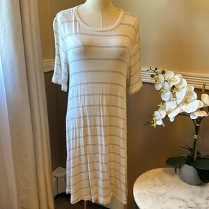 Lou & Grey Cream
& Gray Striped Dress Size L